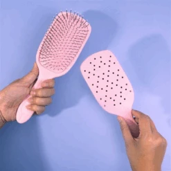 WetBrush Go Green Paddle Detangler - Pink -Hairdressing Products 162 2516 4 46360